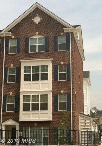 15267 Leicestershire St, Woodbridge, VA 22191 - photo 1