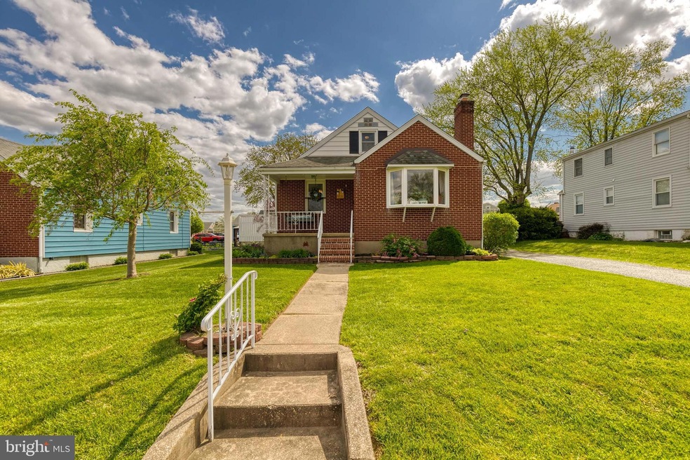 Sold $400,000 • Co-Listing Agent