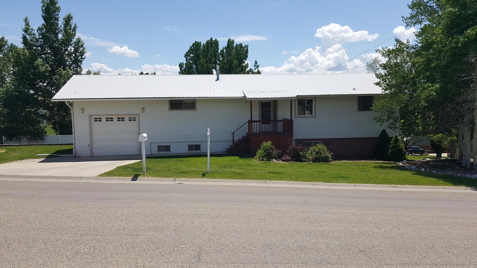 708 E 10th St, Craig, CO 81625 - photo 1