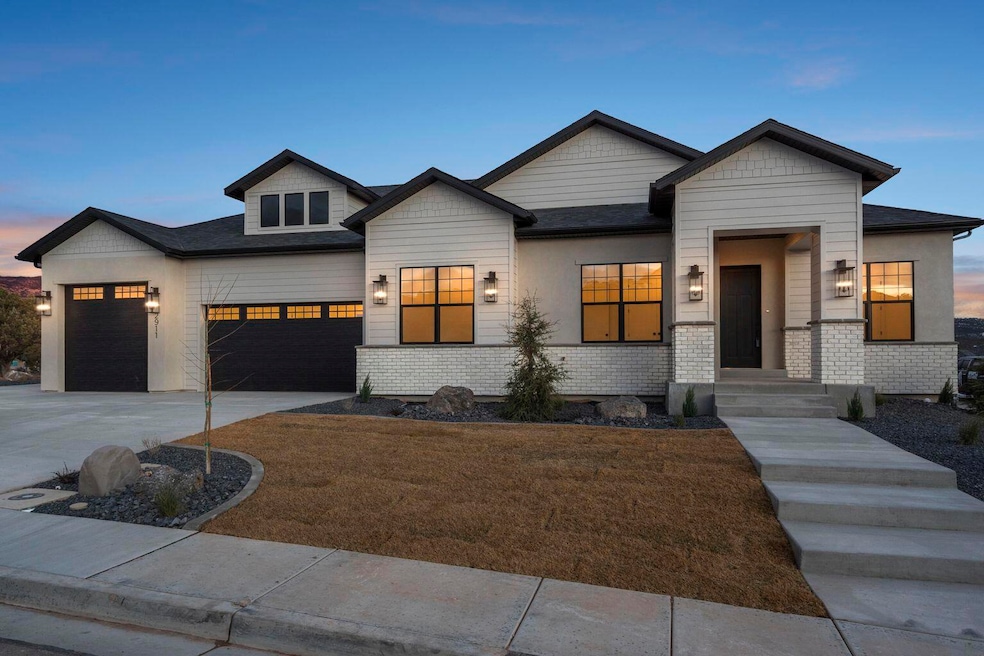For Sale $899,990 • Co-Listing Agent