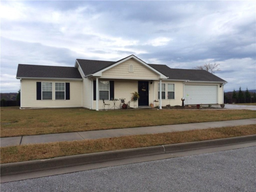 1280 Colonel Hawthorne Dr, Prairie Grove, AR 72753 - photo 1