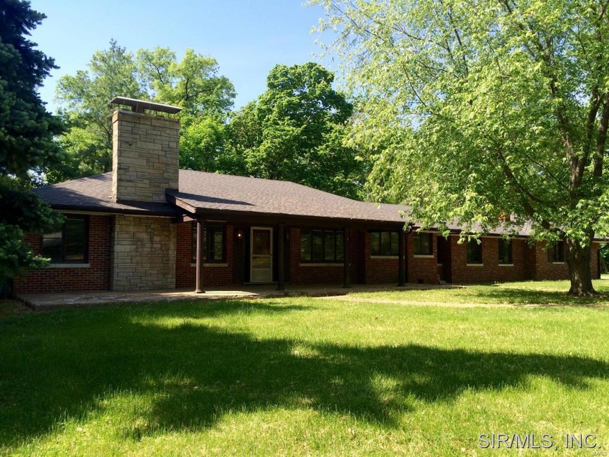 48 Danforth, Alton