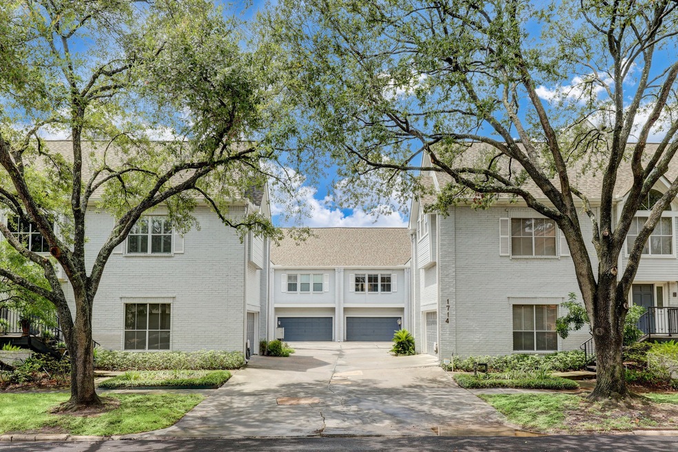 1714 Brun St unit 4, Houston, TX 77019 - photo 1