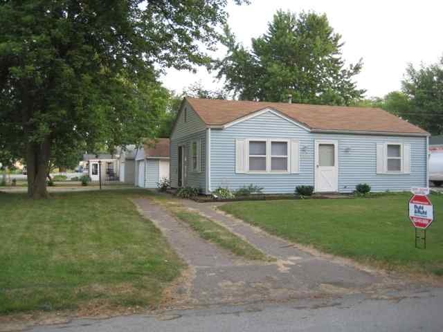 2007 W 69th St, Davenport, IA 52806 - photo 1