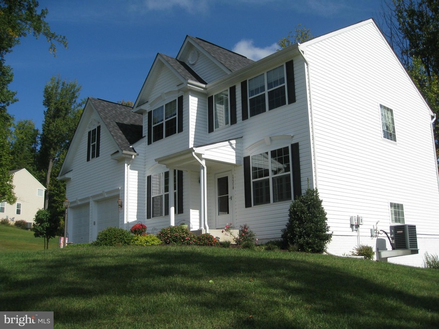 17318 Smokey View Ct, Round Hill, VA 20141 - photo 1