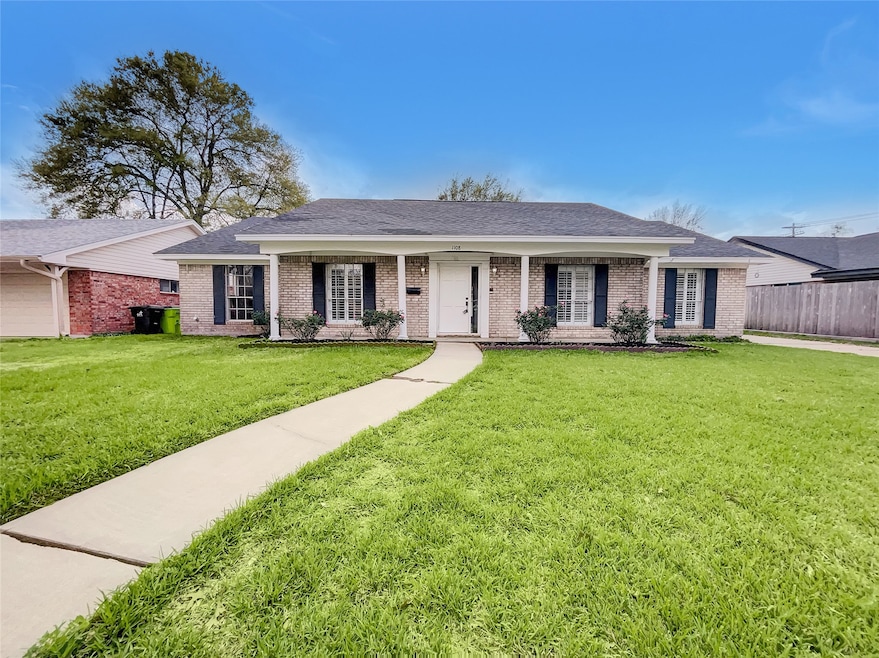 1108 Timber Ln, Rosenberg, TX 77471 - photo 1