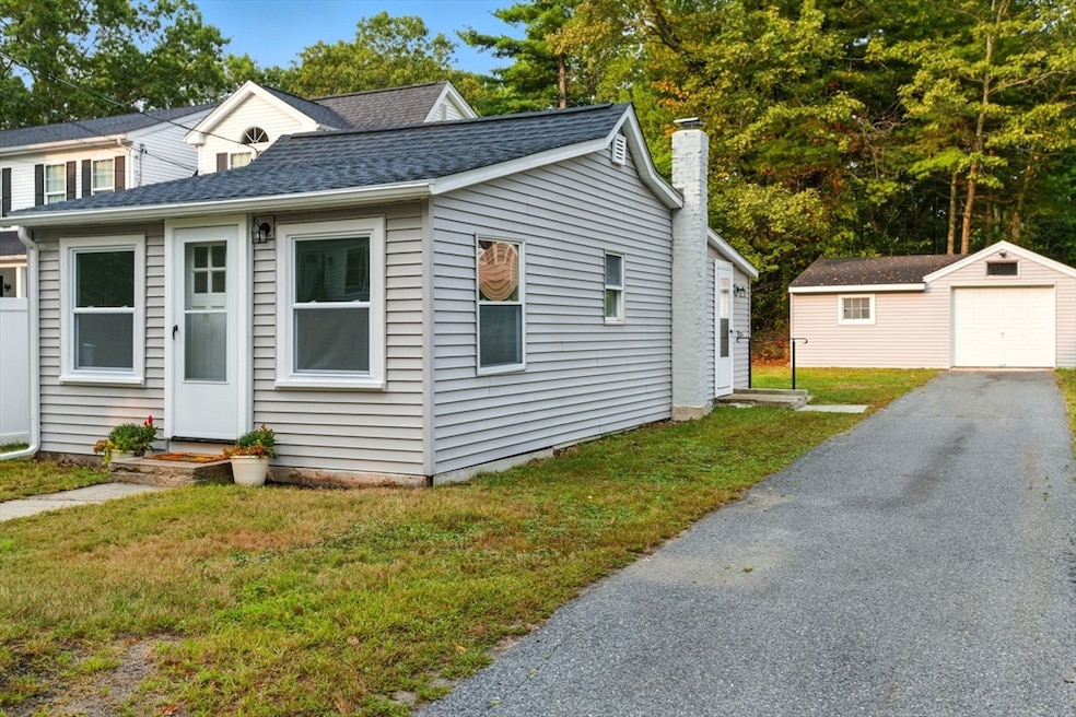 39 3rd Ave, Bellingham, MA 02019 - photo 1