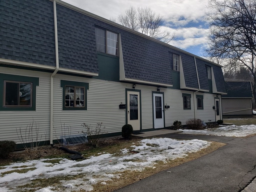 170 E Hadley Rd unit 31, Amherst, MA 01002 - photo 1
