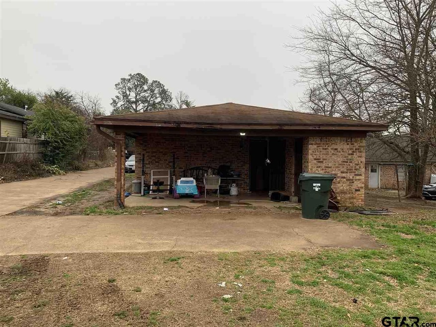 1428.5 1428 5 E Houston, Tyler, TX 75701 - photo 1