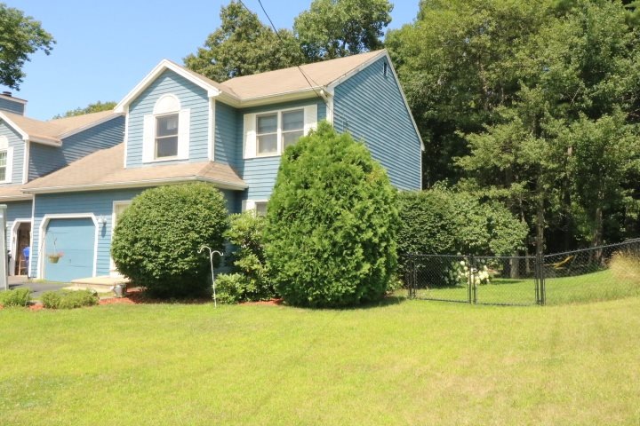 22 1/2 Rangers Dr unit B, Hudson, NH 03051 - photo 1