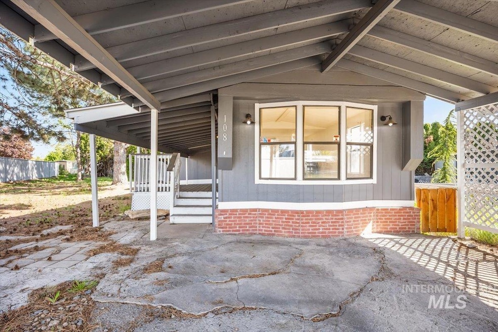 1410 W Flamingo Ave, Nampa, ID 83651 - photo 1