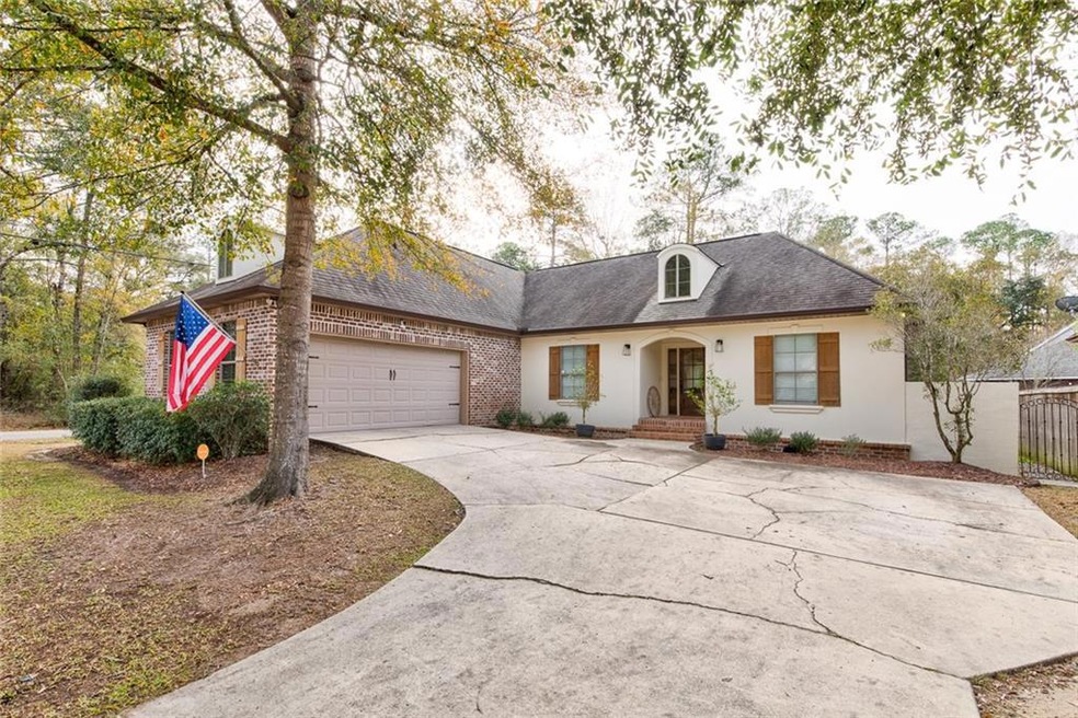 301 Alan Cir, Slidell, LA 70458 - photo 1