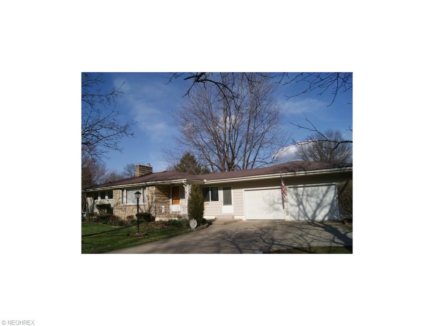 193 Taylor Rd, Barberton, OH 44203 - photo 1