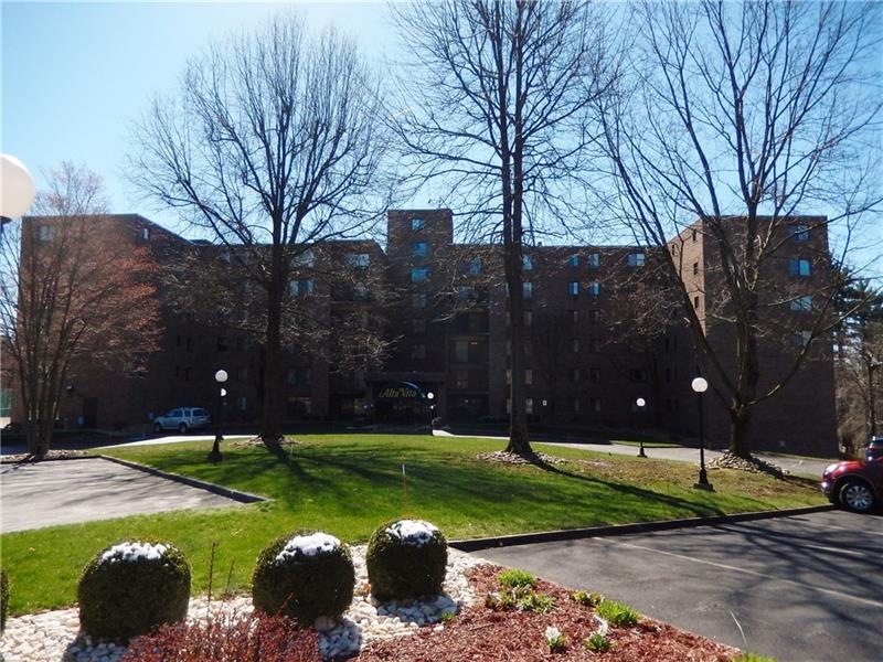 3 Alta Vita Dr unit 508, Greensburg, PA 15601 - photo 1
