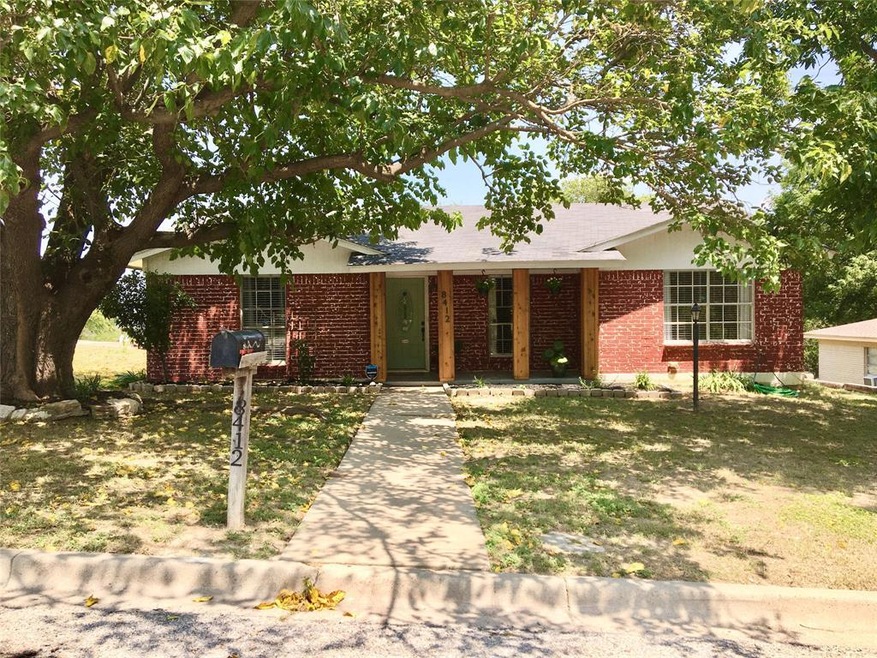 8412 Gibbs Dr, Fort Worth, TX 76108 - photo 1