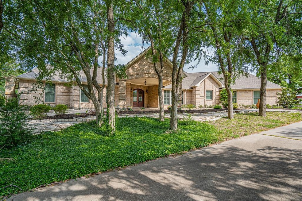 2901 Durant Ct, Granbury, TX 76049 - photo 1