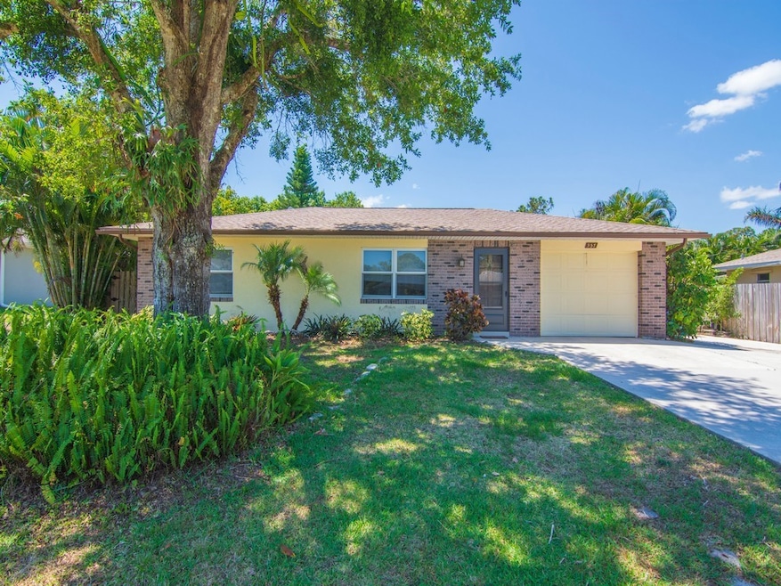 957 Devon Ave, Sebastian, FL 32958 - photo 1