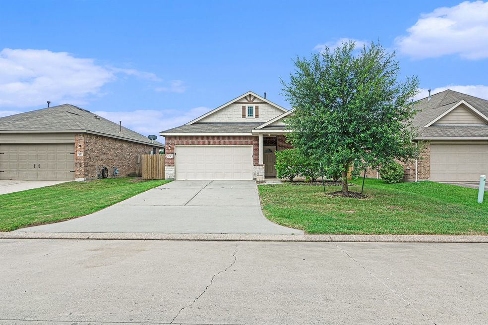 135 Country Crossing Cir, Magnolia, TX 77354 - photo 1