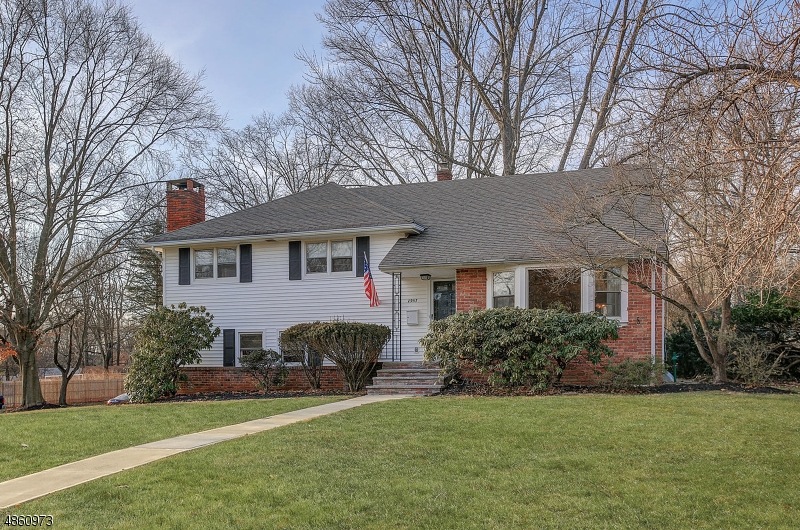 1957 Duncan Dr, Scotch Plains, NJ 07076 - photo 1