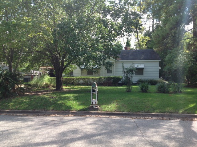 1904 Gillespie Ave, Albany, GA 31707 - photo 1