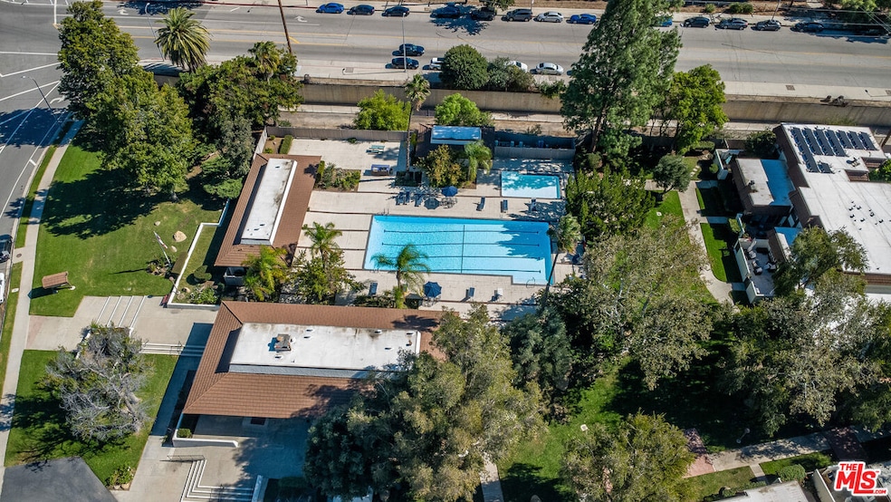 Pending $709,000 • Co-Listing Agent