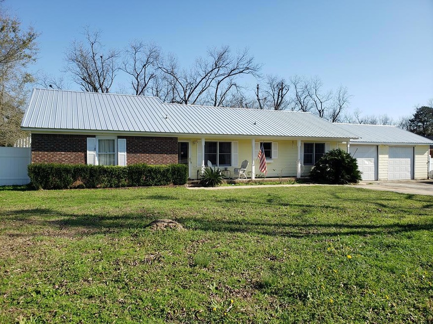 802 Branch Rd, Albany, GA 31705 - photo 1