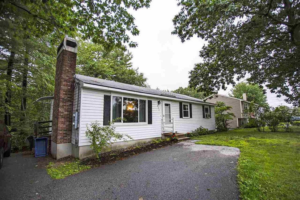 843 S Mammoth Rd, Manchester, NH 03109 - photo 1