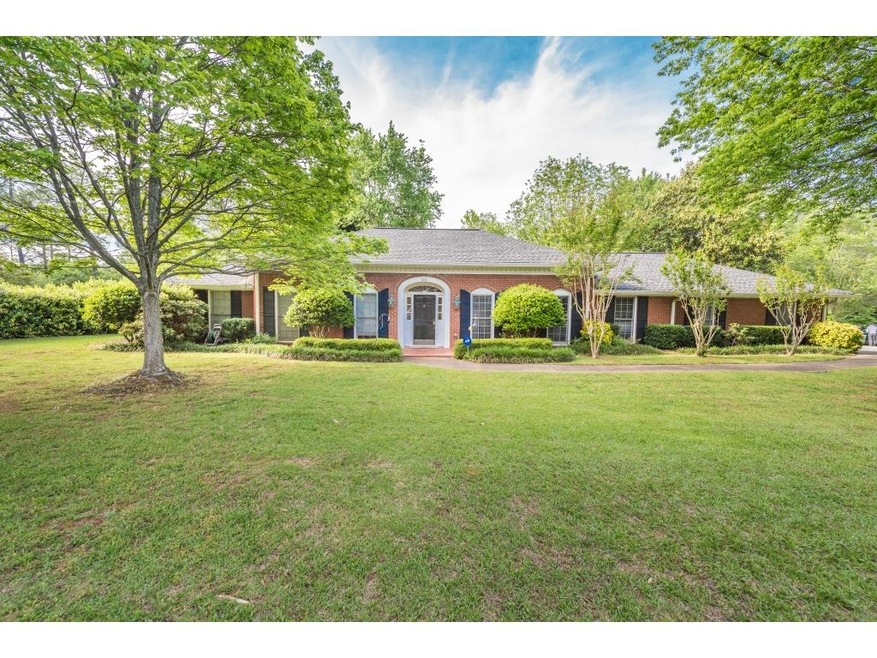 600 Hembree Rd, Roswell, GA 30076 - photo 1