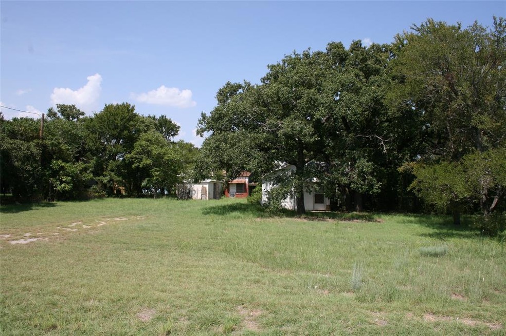 10412 Mineral Wells Hwy, Weatherford, TX 76088 - photo 1