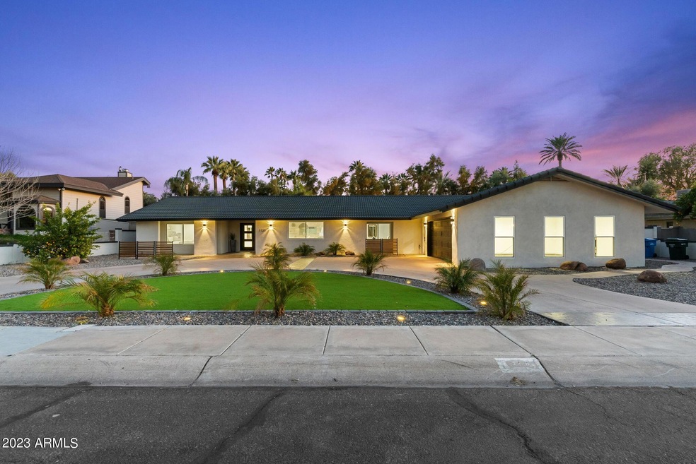 1135 W Lawrence Ln, Phoenix, AZ 85021 - photo 1