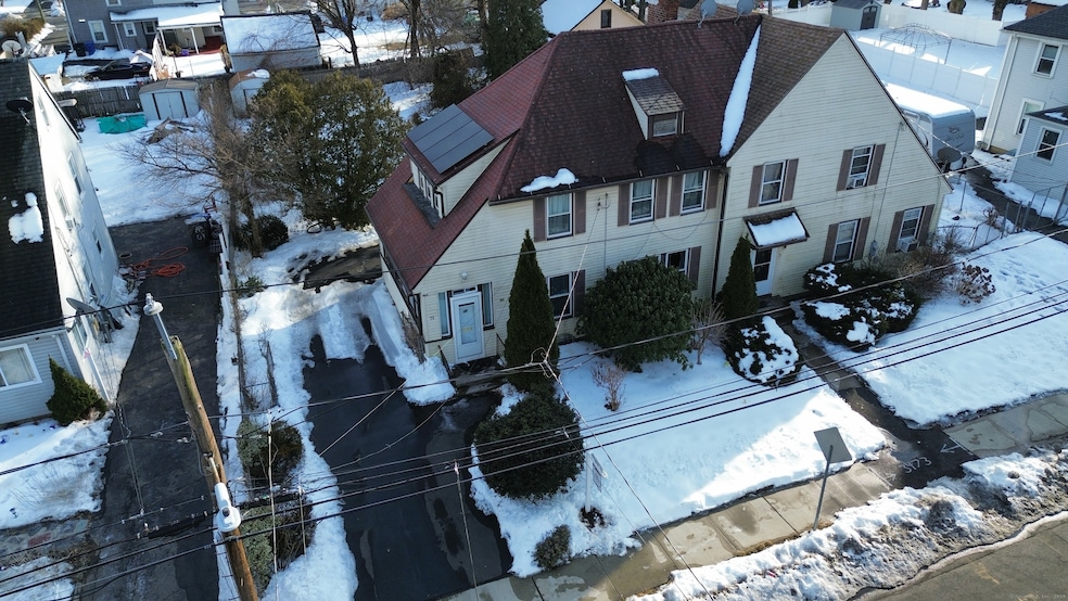 Pending $199,900 • Co-Listing Agent