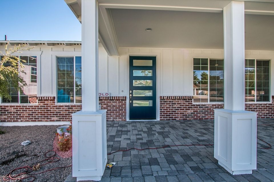 Myrtle Ave -1