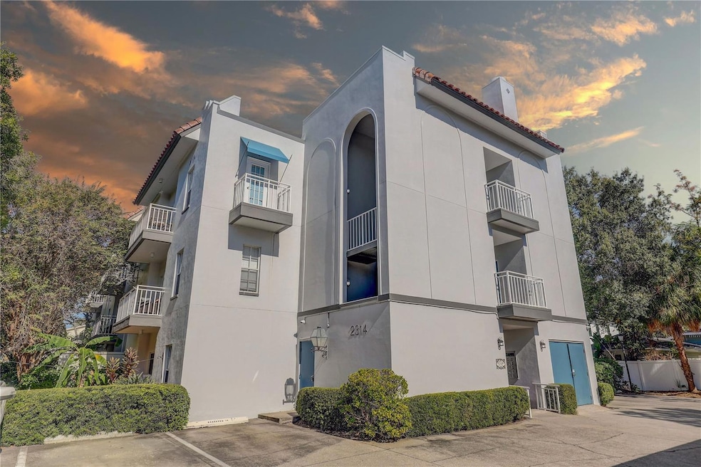 2314 S Clewis Ct unit 204, Tampa, FL 33629 - photo 1