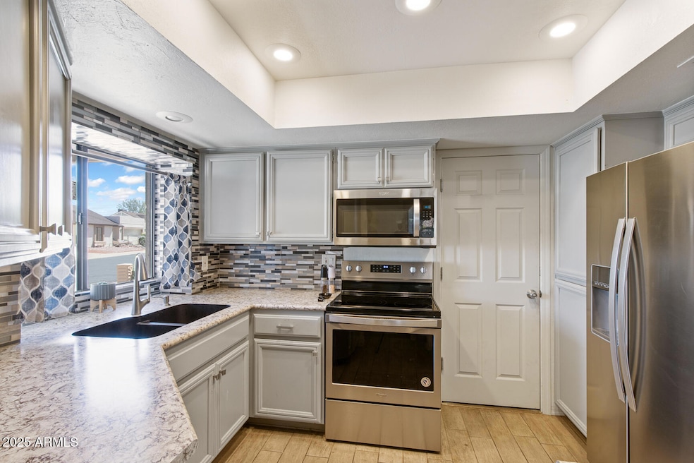 905 E Bluefield-8