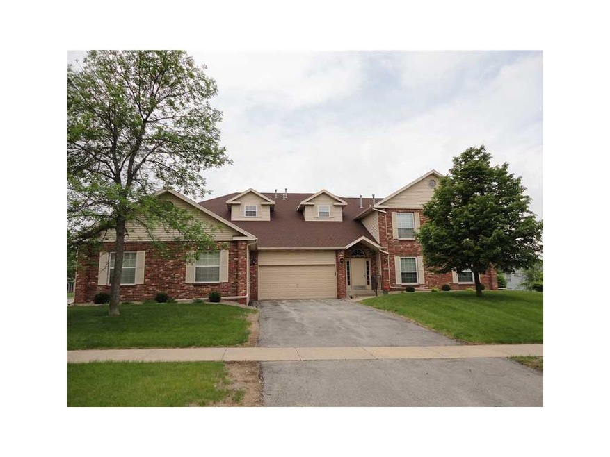 . Rare, spacious upper unit with two vaults, great
