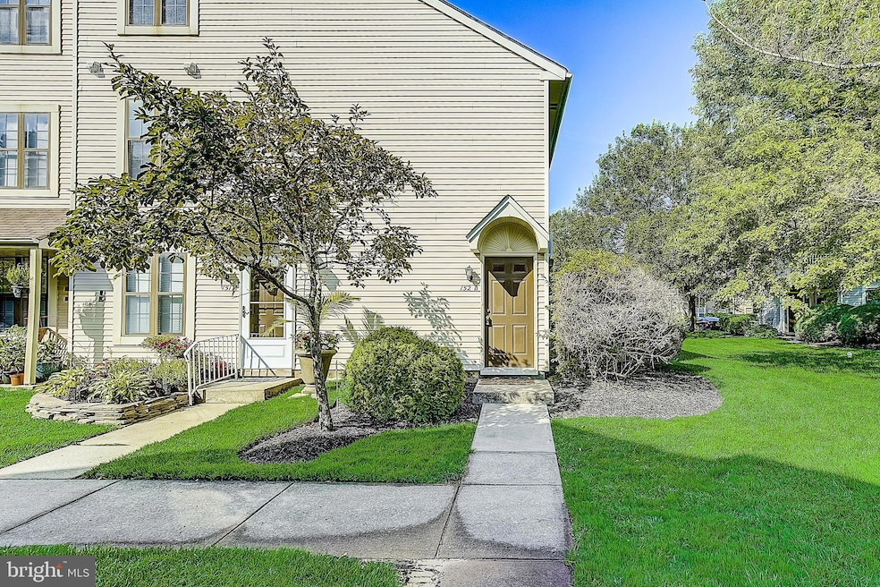 152B Bradford Ct, Mount Laurel, NJ 08054 - photo 1