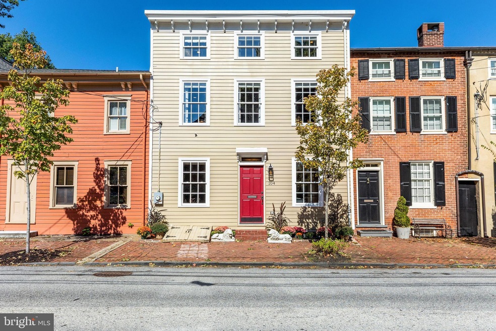 104 E 3rd St, New Castle, DE 19720 - photo 1