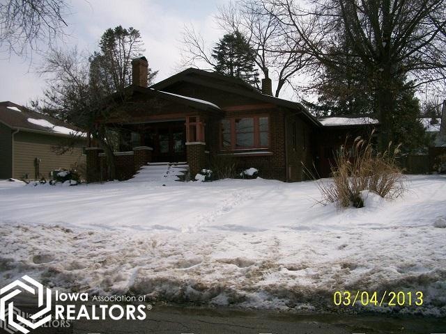813 S 5th Ave W, Newton, IA 50208 - photo 1