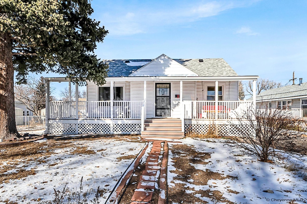 1208 E 22nd St, Cheyenne, WY 82001 - photo 1