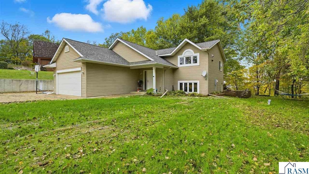 277 Red Ridge Rd, Good Thunder, MN 56037 - photo 1