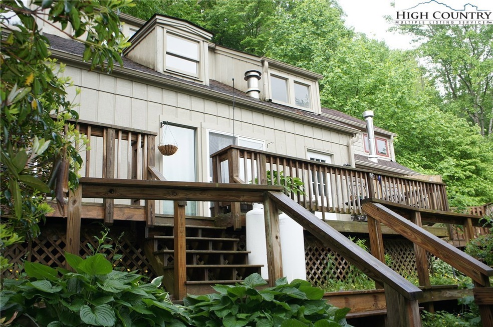 170 Trout Pond Ln unit 3, Banner Elk, NC 28604 - photo 1