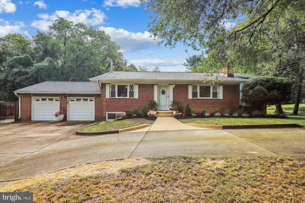 14609 Dowling Dr, Burtonsville, MD 20866 - photo 1