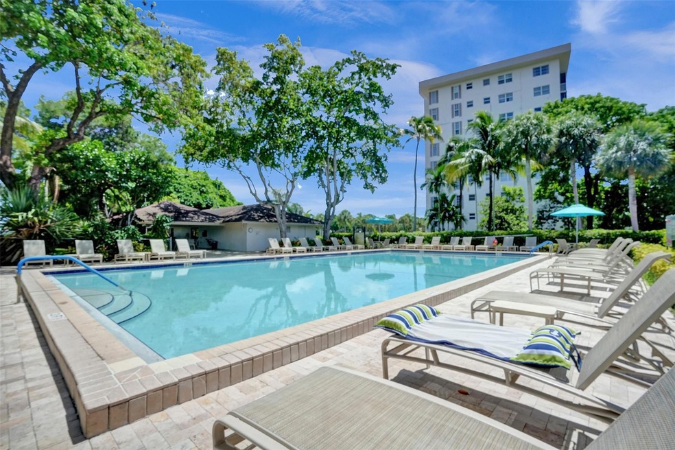 3250 N Palm Aire Dr unit 607, Pompano Beach, FL 33069 - photo 1