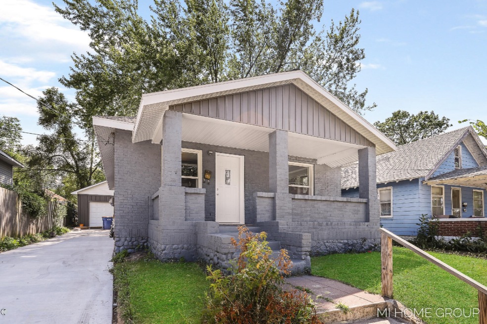 232 Fox St SW, Grand Rapids-25