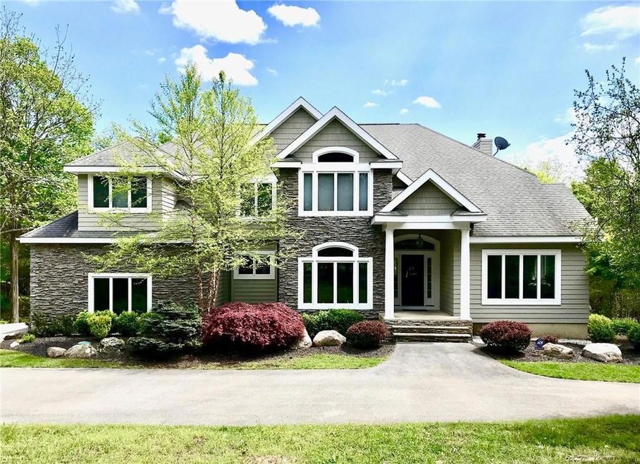 10 Stonehenge Rd, Warwick, NY 10990 - photo 1