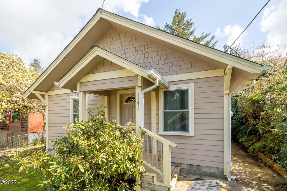 1-web-or-mls-1176NMainSt (1)