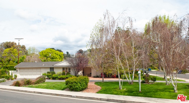 5036 San Feliciano Dr, Woodland Hills, CA 91364 - photo 1