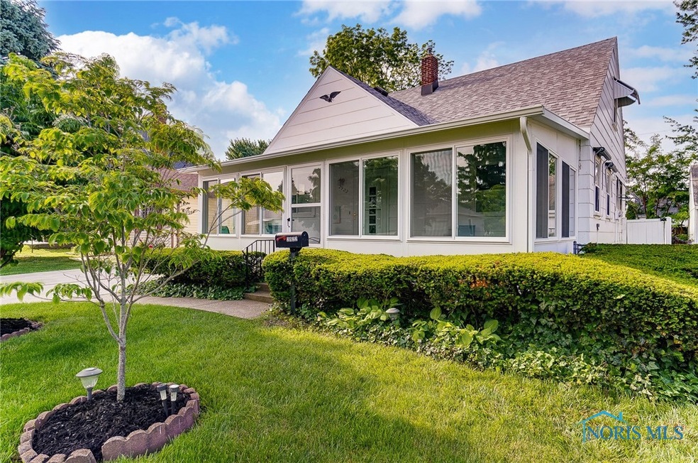 2922 117th St, Toledo, OH 43611 - photo 1