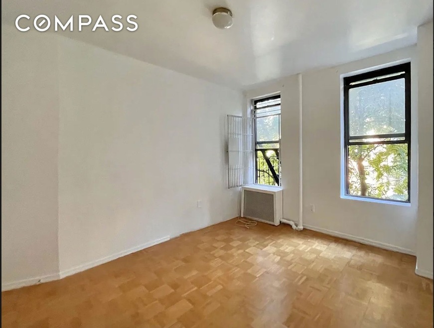 120 Thompson St unit 10, New York, NY 10012 - photo 1