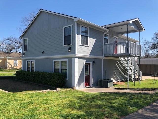 924 W Coffin St, Denison, TX 75020 - photo 1